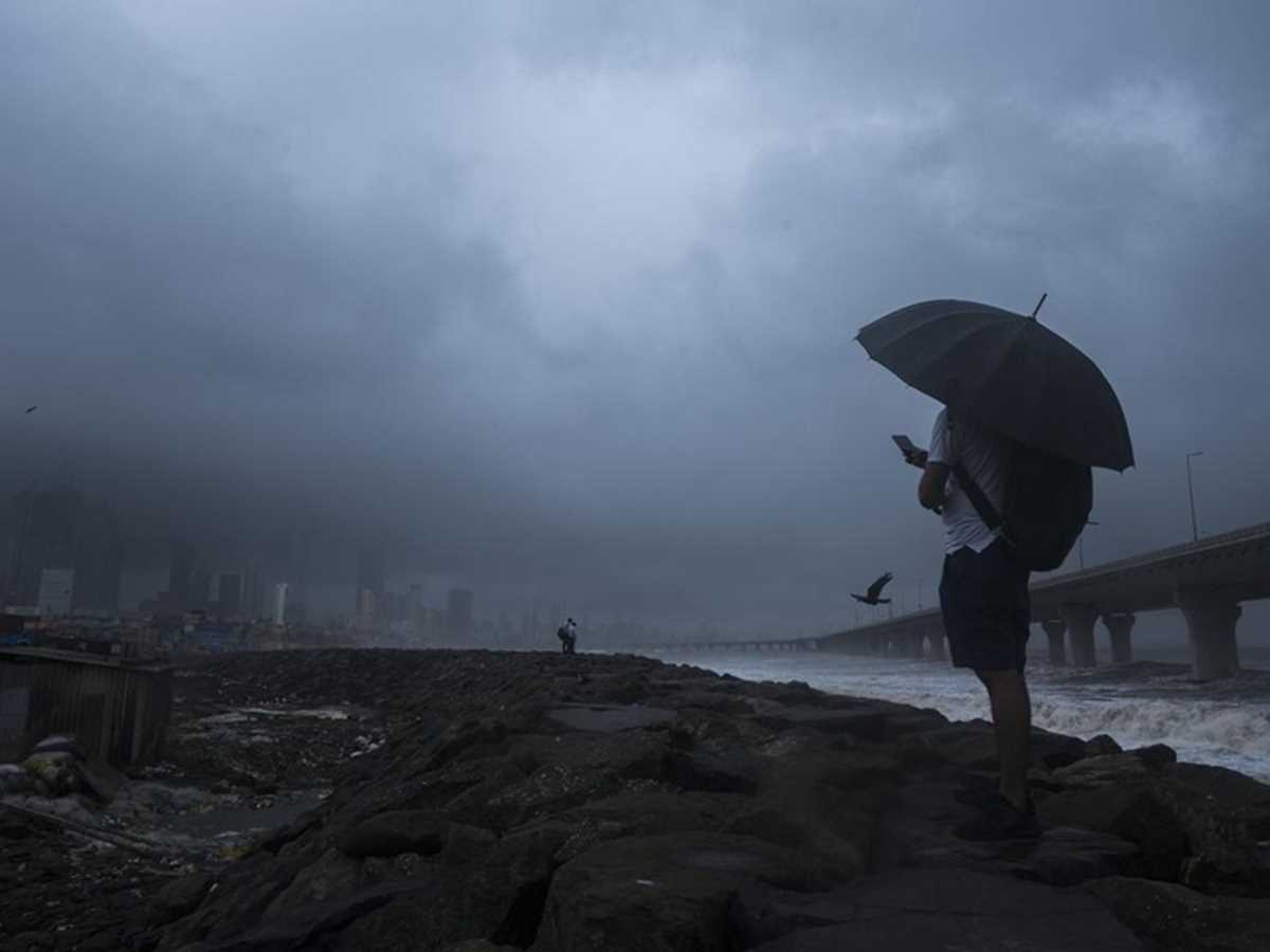 तेलंगाना में अगले 24 घंटों के दौरान भारी बारिश के आसार